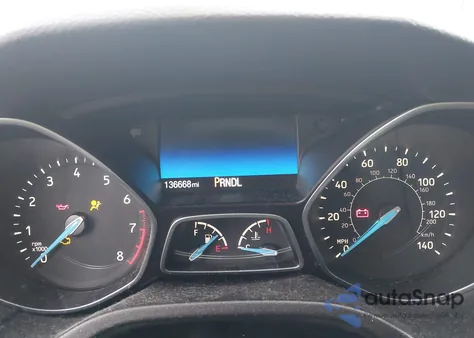 2016 Ford Focus Se z USA, uszkodzony, nr VIN 1FADP3F27GL255623